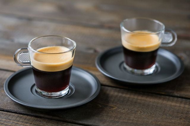 Come fare un buon espresso a casa scegliendo i chicchi di caffè migliori.
