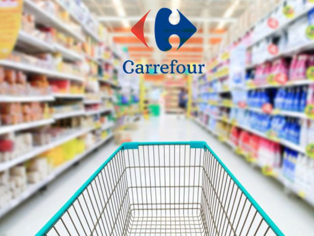 Nowości od Carrefour Polska – sprawdzisz ruch w sklepie i zamówisz spersonalizowaną paczkę
