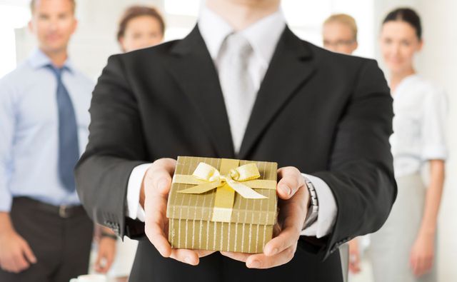 Jaki prezent kupić na święta dla swojego szefa?